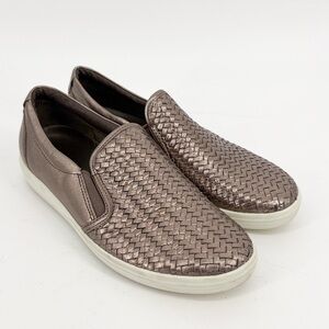 ECCO Women’s Metallic Slip On Woven Leather Sneaker Size 39